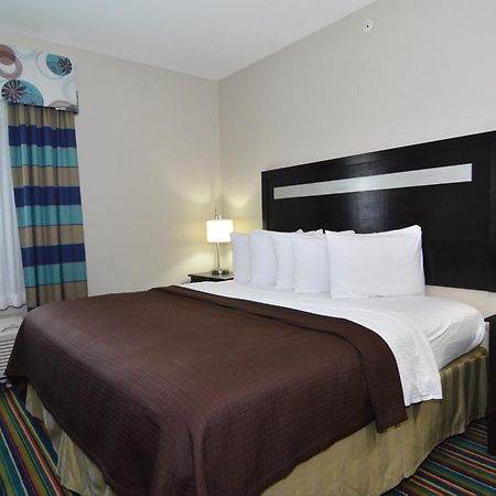 Quality Inn & Suites Kenedy - Karnes City Стая снимка