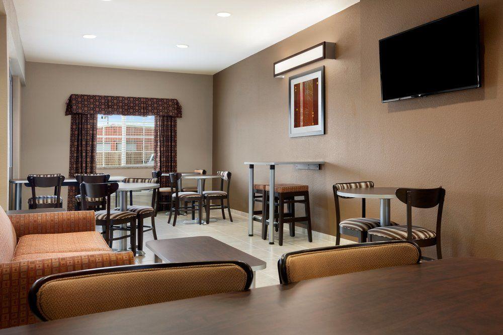 Quality Inn & Suites Kenedy - Karnes City Екстериор снимка