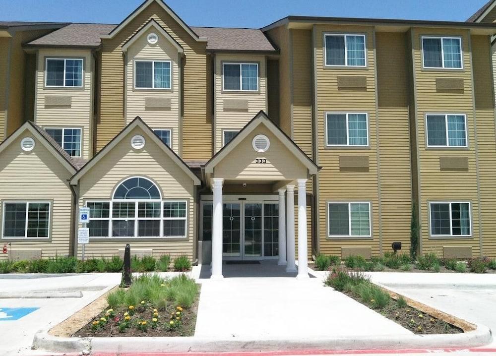 Quality Inn & Suites Kenedy - Karnes City Екстериор снимка