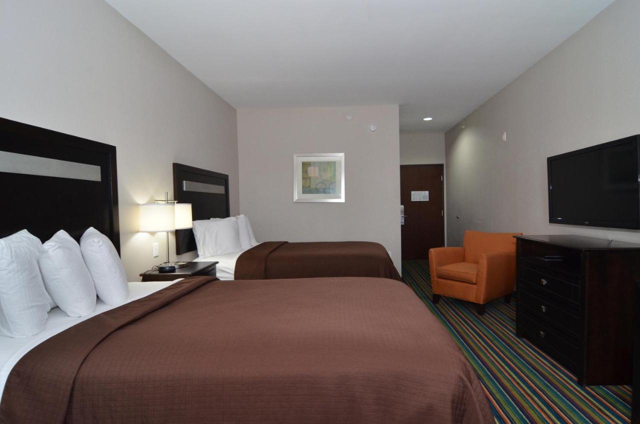 Quality Inn & Suites Kenedy - Karnes City Стая снимка