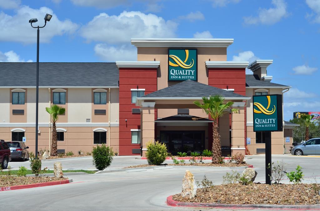 Quality Inn & Suites Kenedy - Karnes City Екстериор снимка