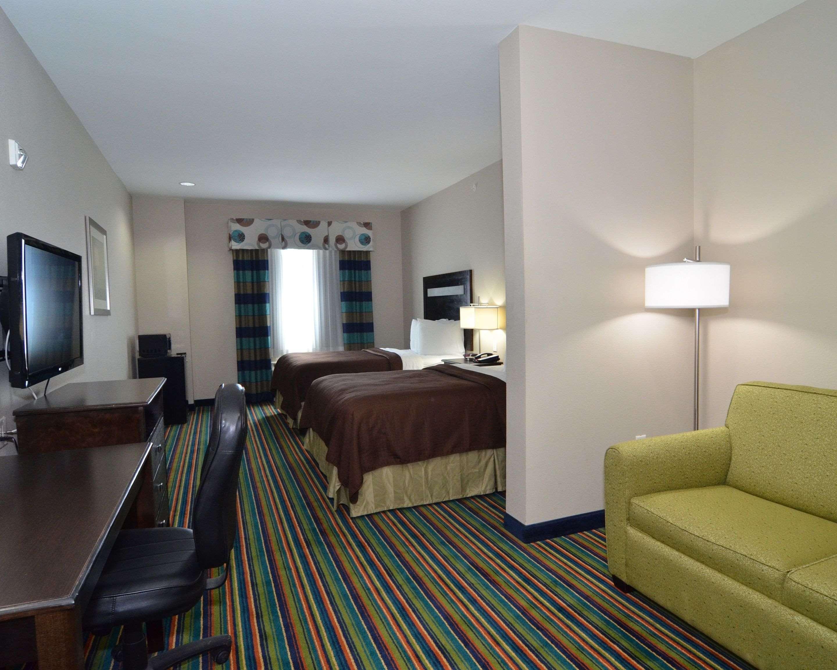 Quality Inn & Suites Kenedy - Karnes City Екстериор снимка