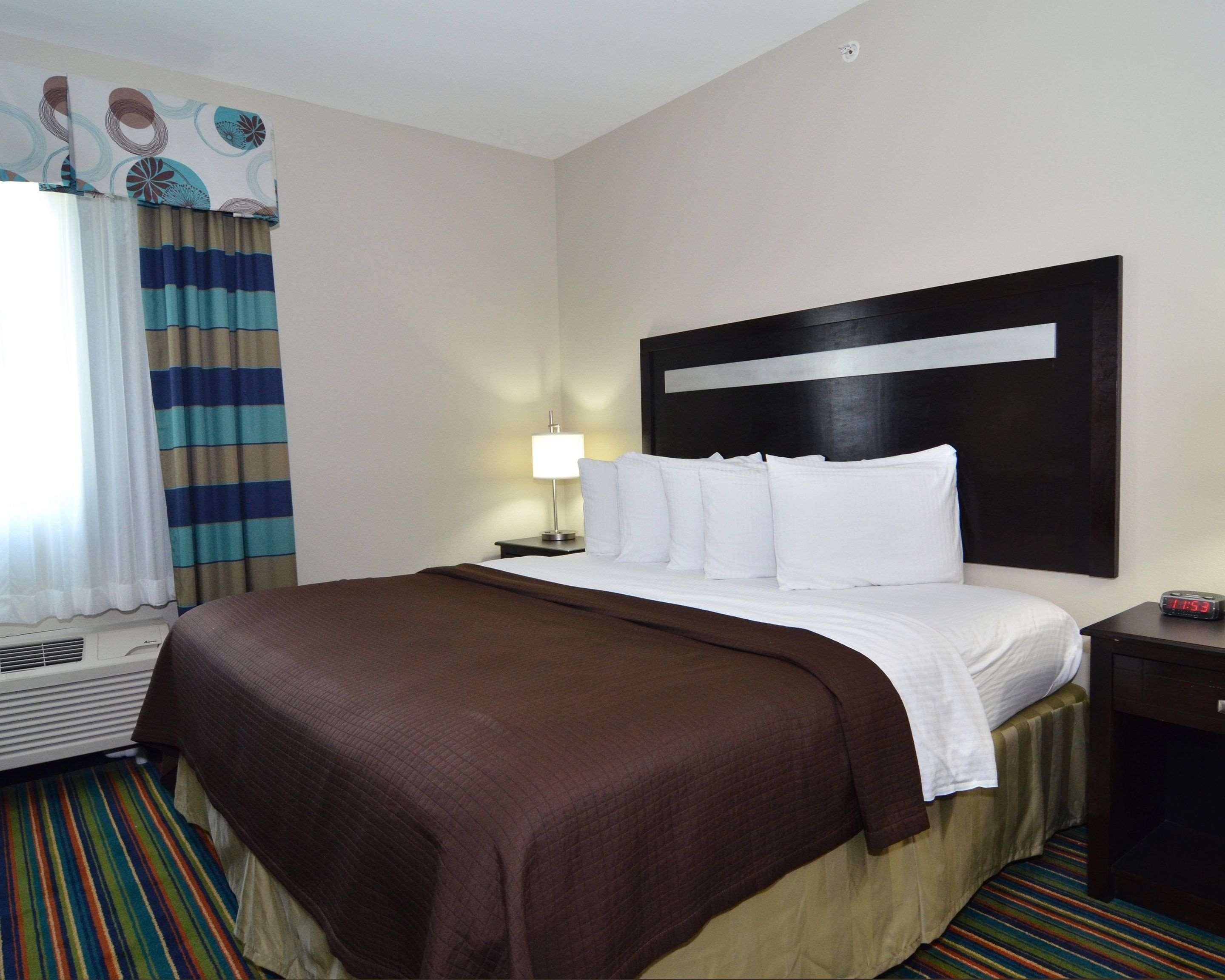Quality Inn & Suites Kenedy - Karnes City Екстериор снимка