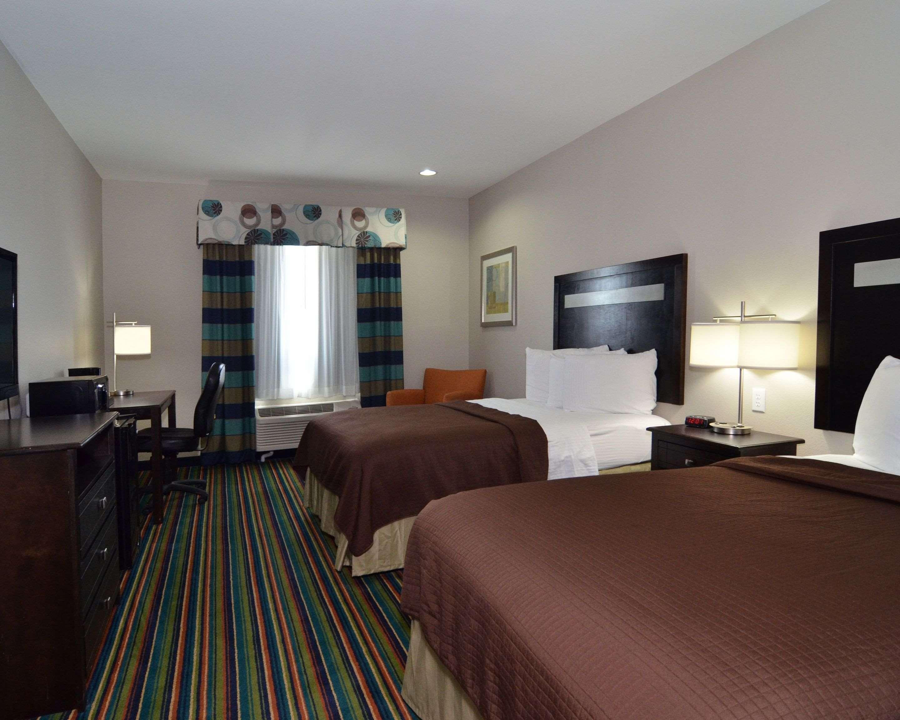 Quality Inn & Suites Kenedy - Karnes City Екстериор снимка