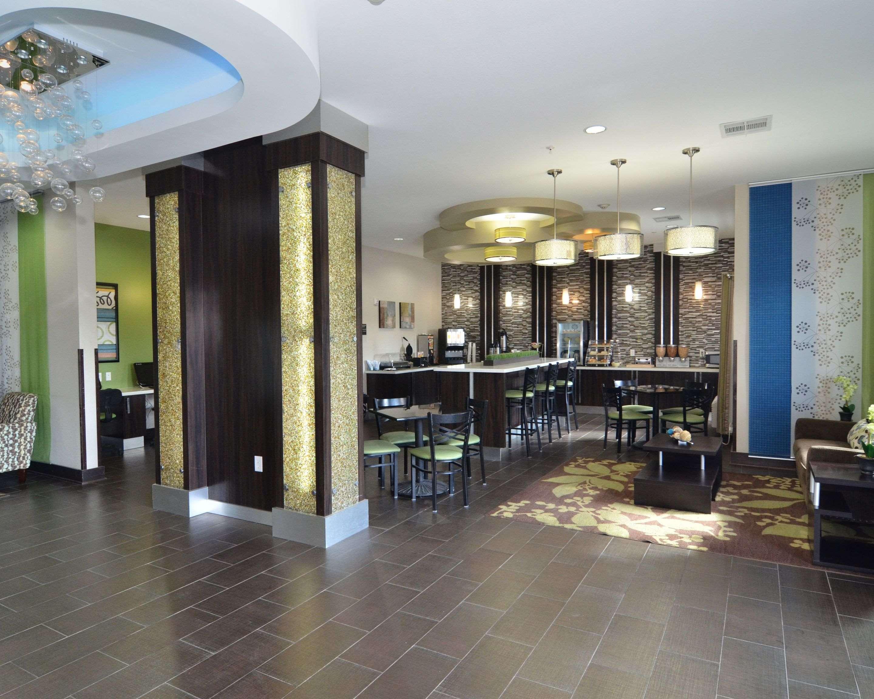Quality Inn & Suites Kenedy - Karnes City Екстериор снимка