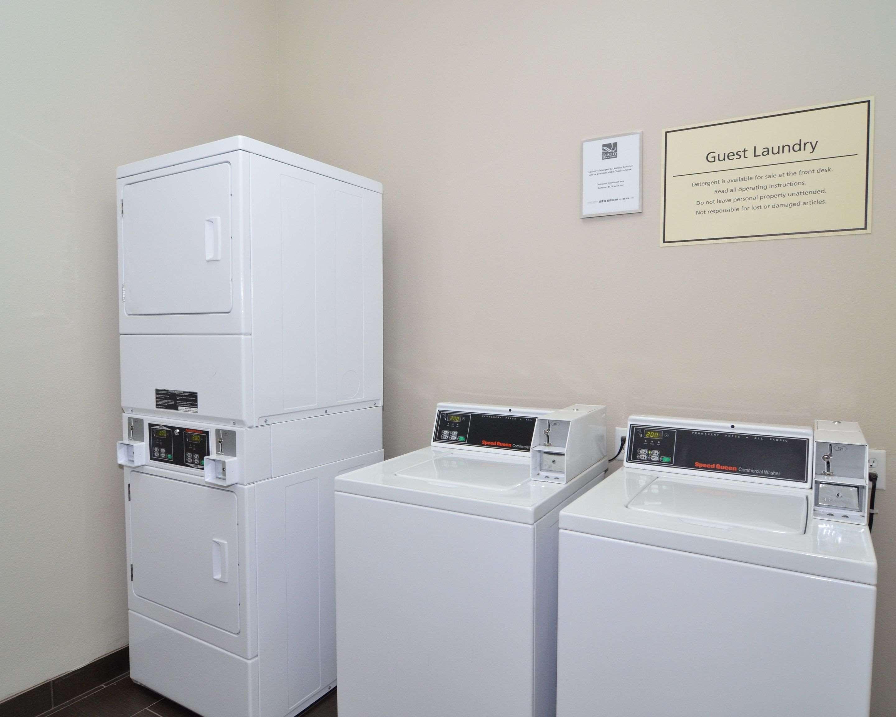 Quality Inn & Suites Kenedy - Karnes City Екстериор снимка