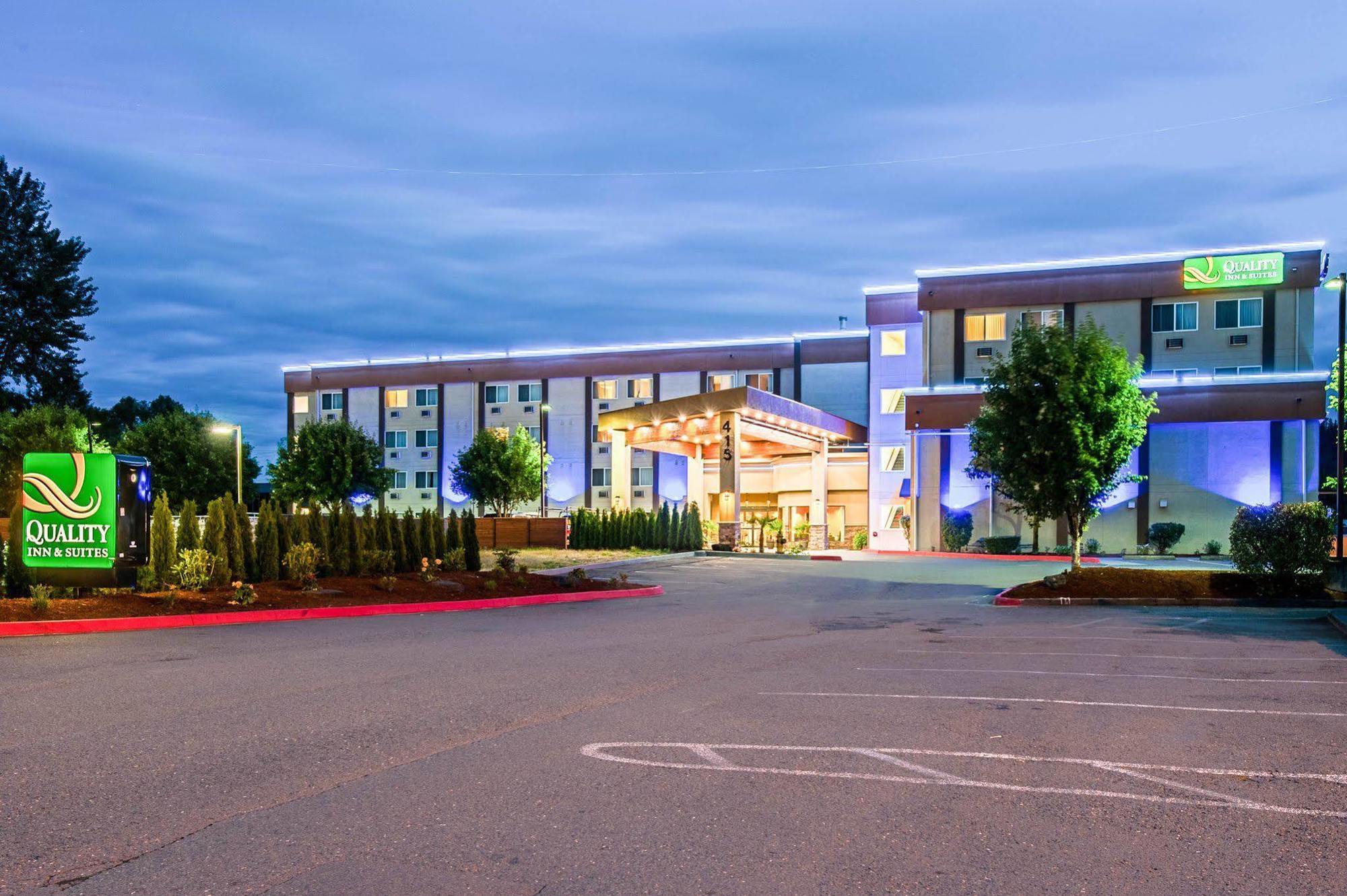 Quality Inn & Suites Kenedy - Karnes City Екстериор снимка