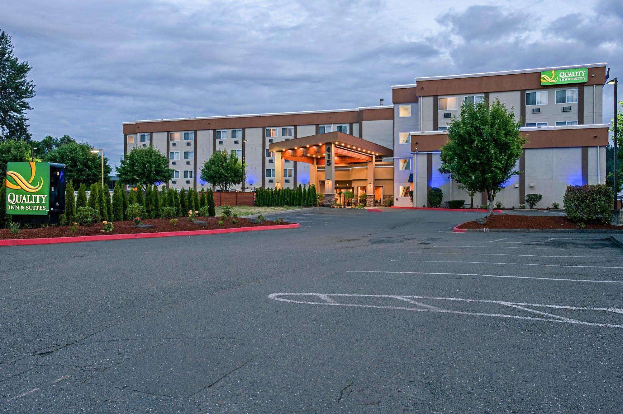 Quality Inn & Suites Kenedy - Karnes City Екстериор снимка