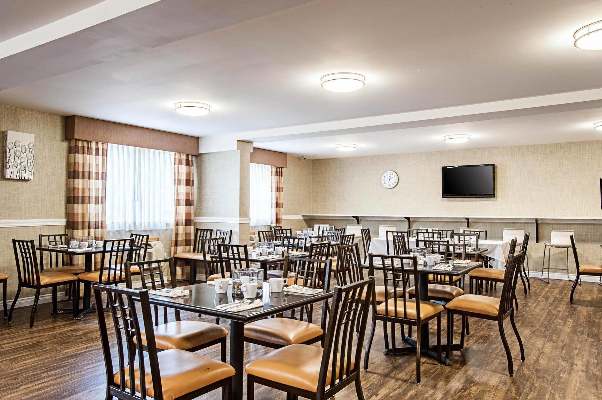Quality Inn & Suites Kenedy - Karnes City Екстериор снимка