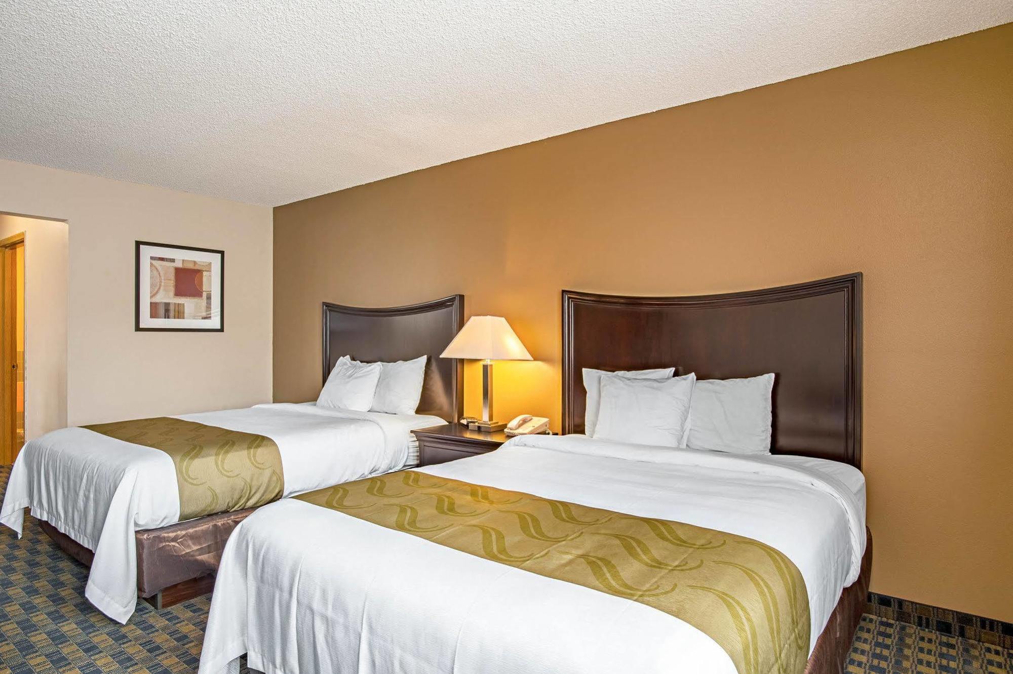 Quality Inn & Suites Kenedy - Karnes City Екстериор снимка