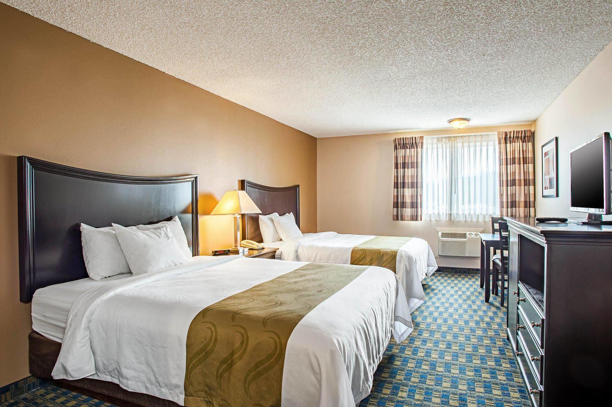 Quality Inn & Suites Kenedy - Karnes City Екстериор снимка